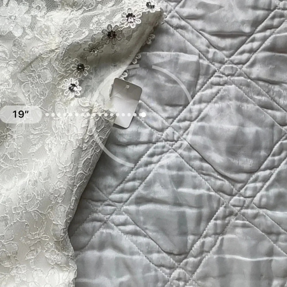 White Lace Wedding Dress Diamonds & Crystal Embellished Long Wedding Dress New - Picture 13 of 16